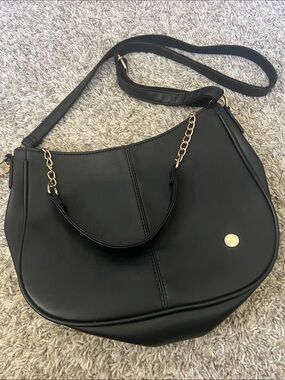 Modern & Chic Marissa Saddle Crossbody